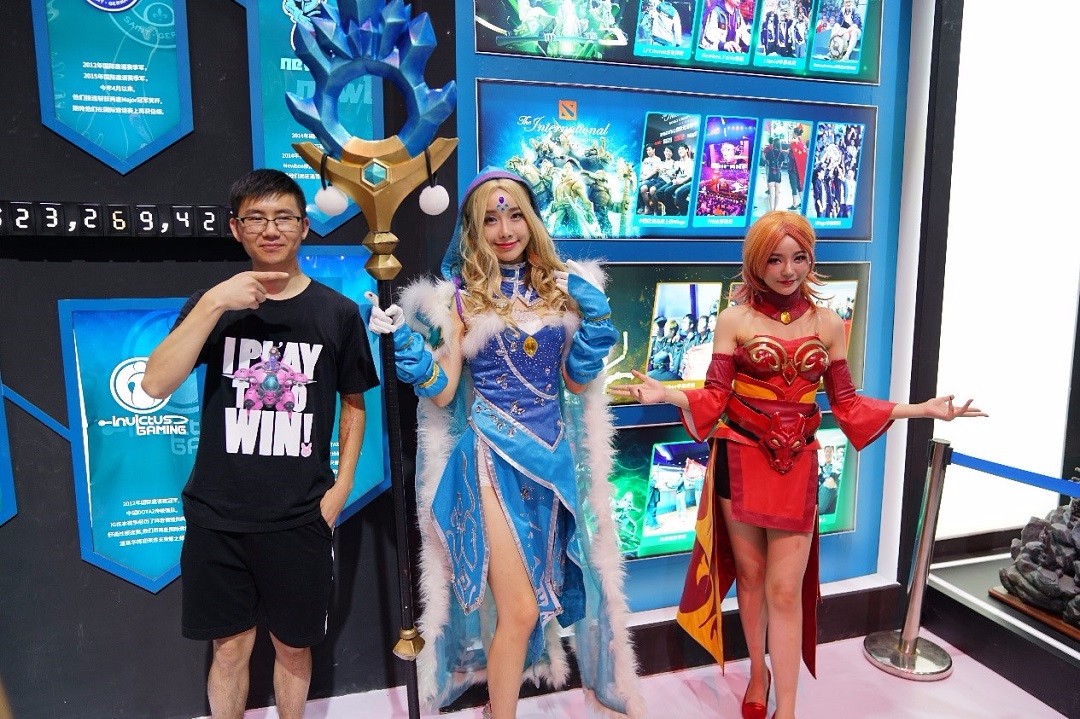 ChinaJoy-DOTA2第二日：水泄不通是一种什么样的体验？