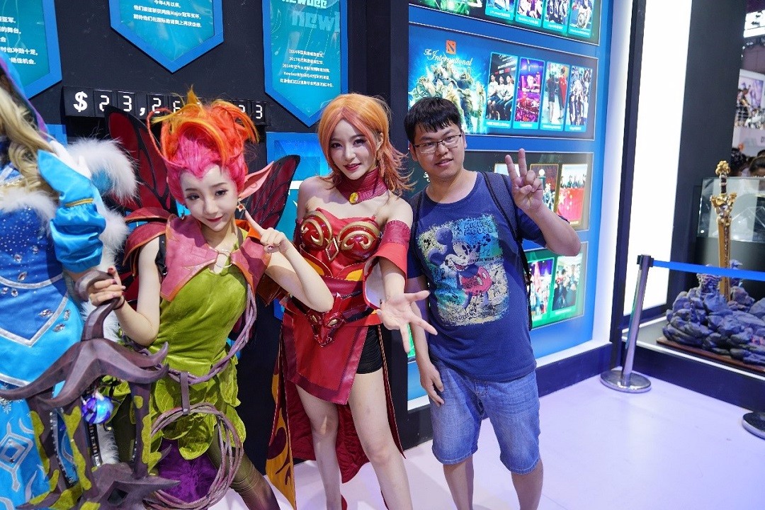 ChinaJoy-DOTA2第二日：水泄不通是一种什么样的体验？