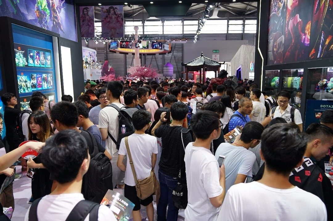 ChinaJoy-DOTA2第二日：水泄不通是一种什么样的体验？