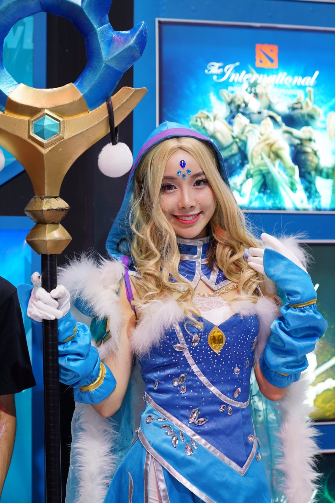 ChinaJoy-DOTA2第二日：水泄不通是一种什么样的体验？