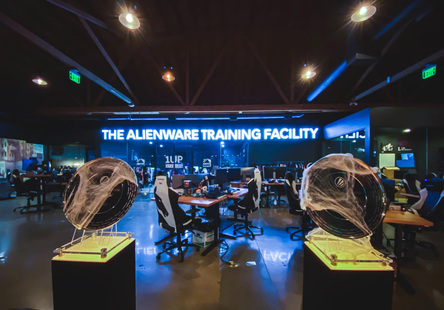 液体PUBG经理对ALIENWARE打造的专属训练基地赞不绝口