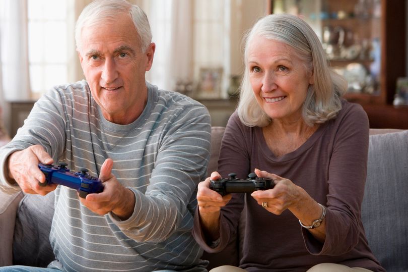 调查显示：四分之一的65岁以上老人喜欢玩游戏