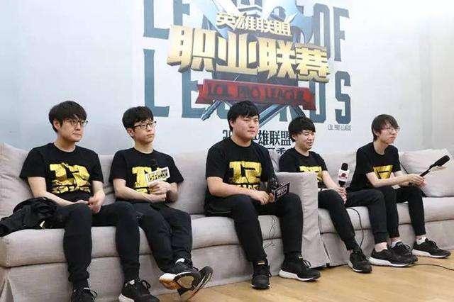 时代的落幕：“御三家”EDG、RNG、WE首次同时无缘世界赛