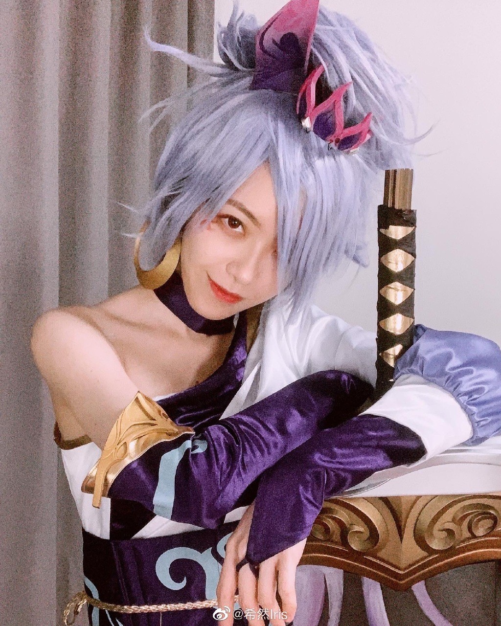 希然更新动态：Cosplay灵魂莲华锐雯