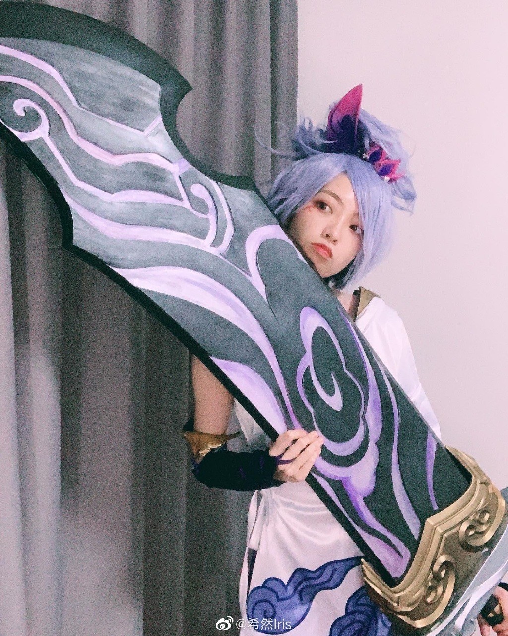 希然更新动态：Cosplay灵魂莲华锐雯