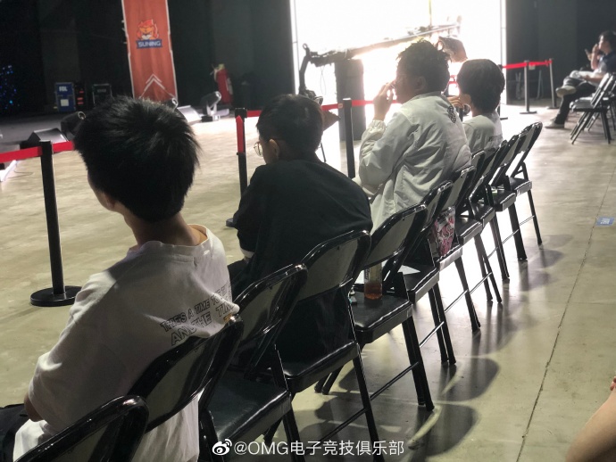 联盟条例规则学习宣讲会 OMG与WE官博分享学习情况