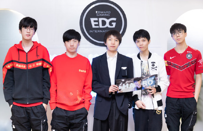 EDG：不同的时间遇到不同的你们