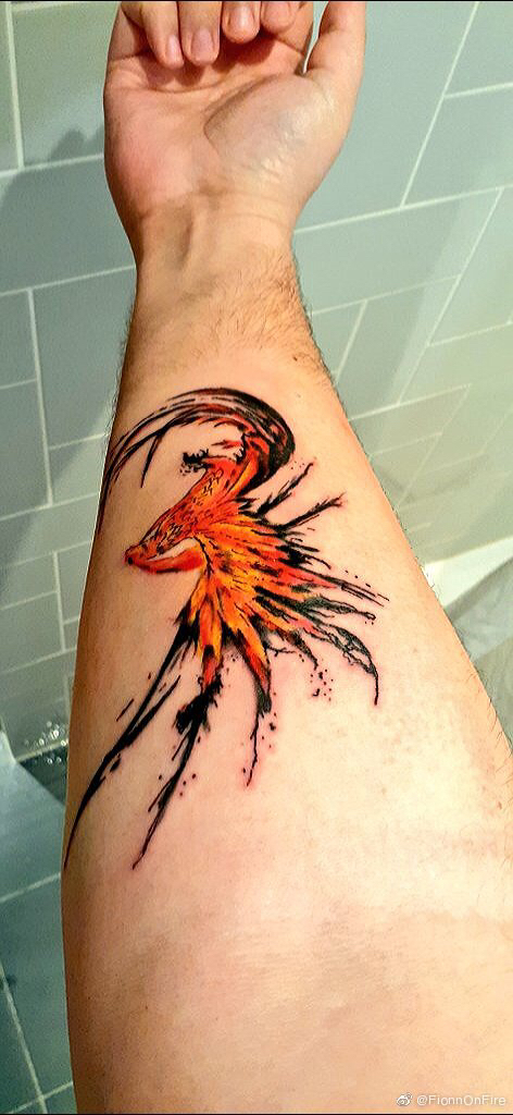 这纹身有丶小酷嗷 phoenix